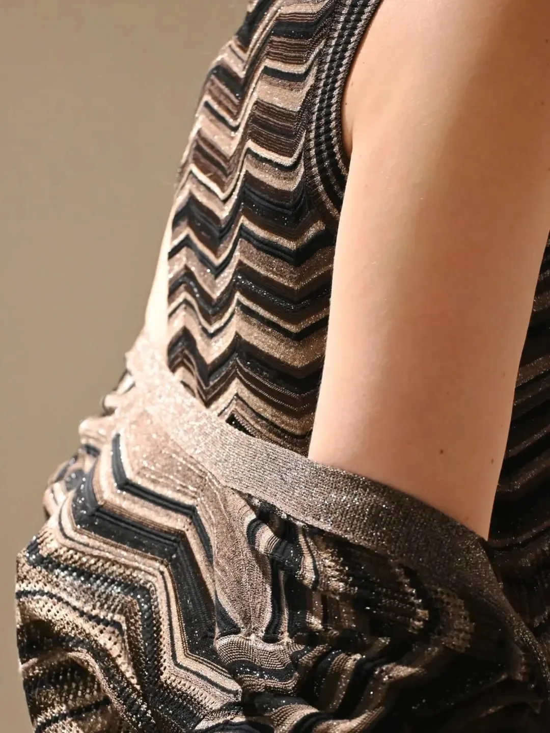 D. Exterior Bronze Full Set - Image 2